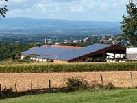 Terre et Lac spécialiste du photovoltaique pour les grandes toitures des exploitations agricoles